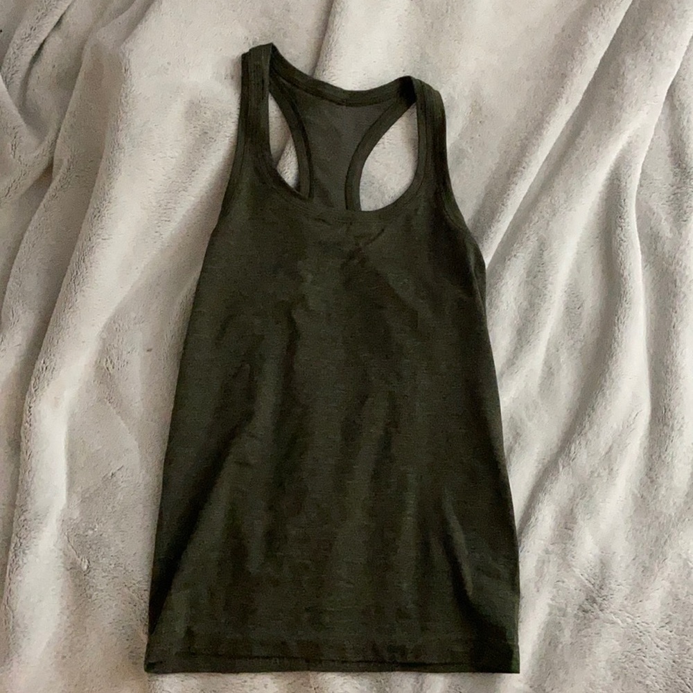 Army green lululemon tank size 4